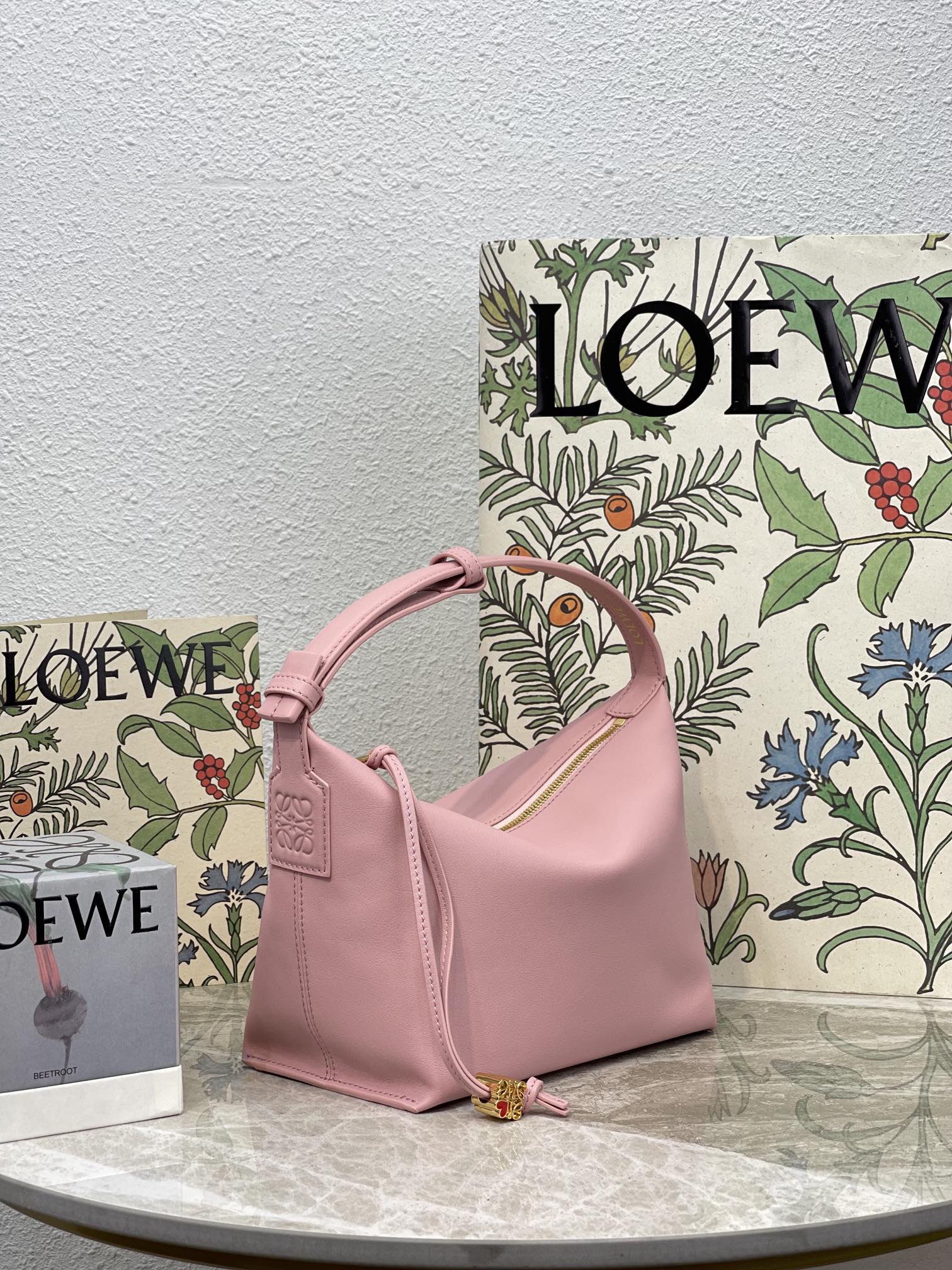 Сумка для обеда Loewe Cubi, светло-розовая, Panerai, из телячьей кожи - 20-5-17-12-5 см