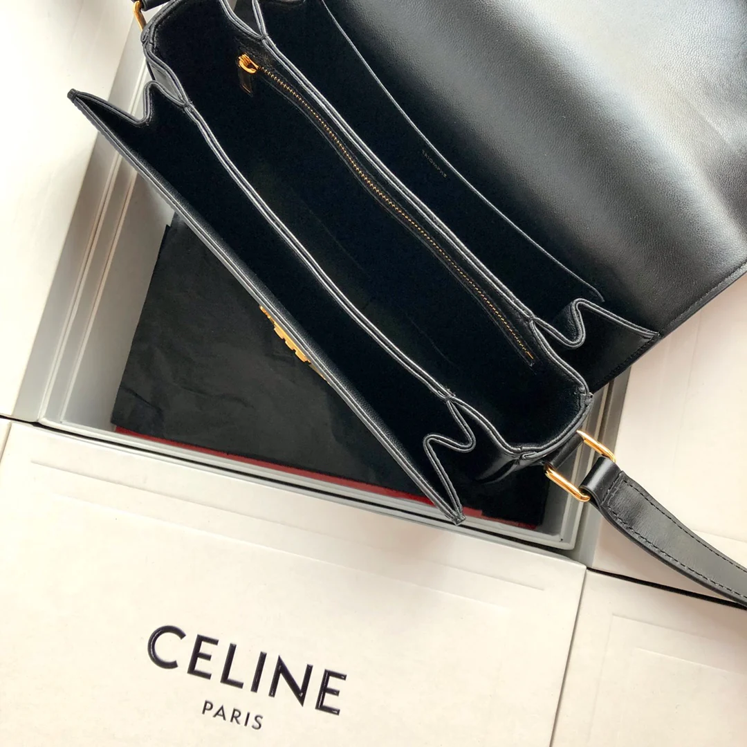 Celine Triomphe Medium Calfkin Black