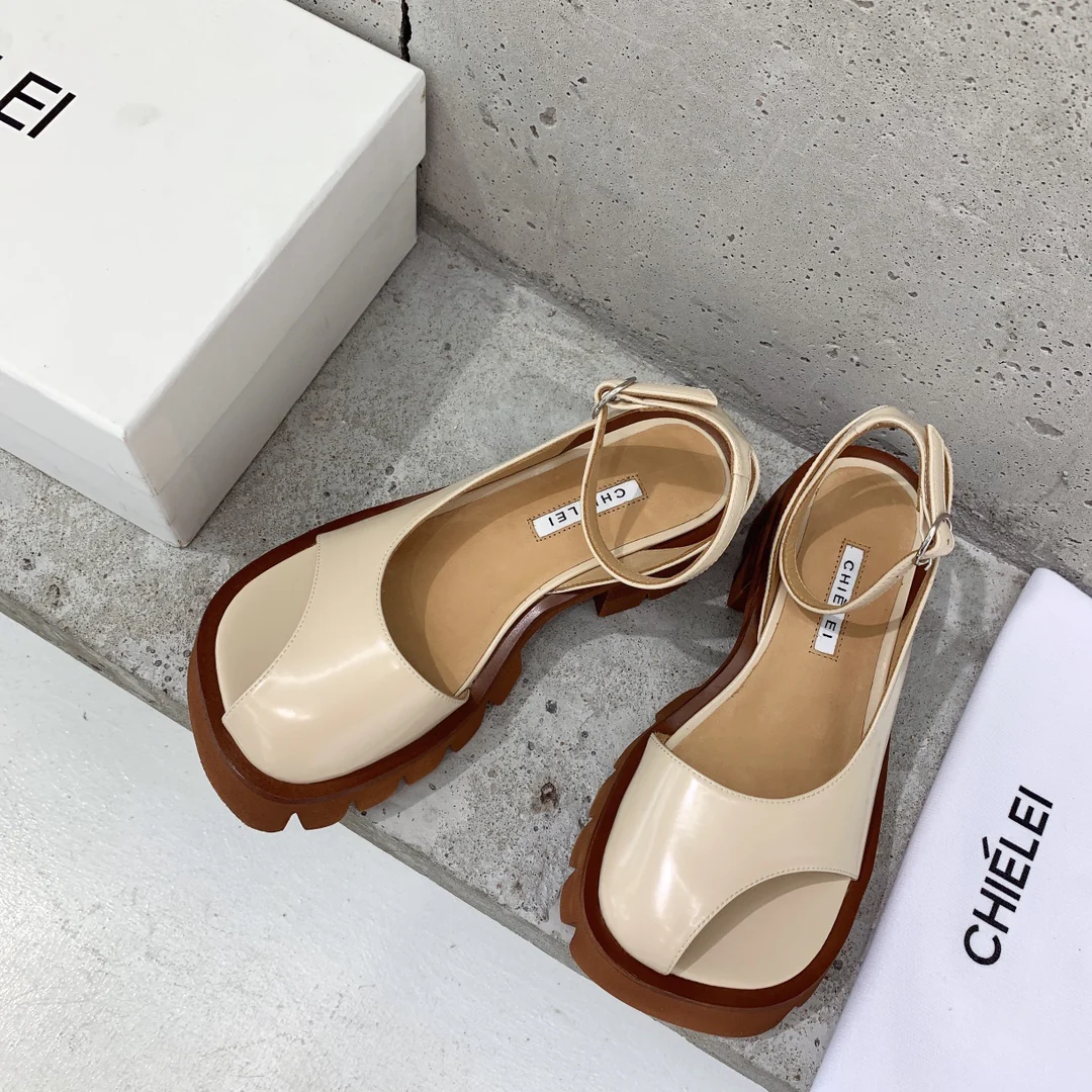 Сандалии на платформе Celine