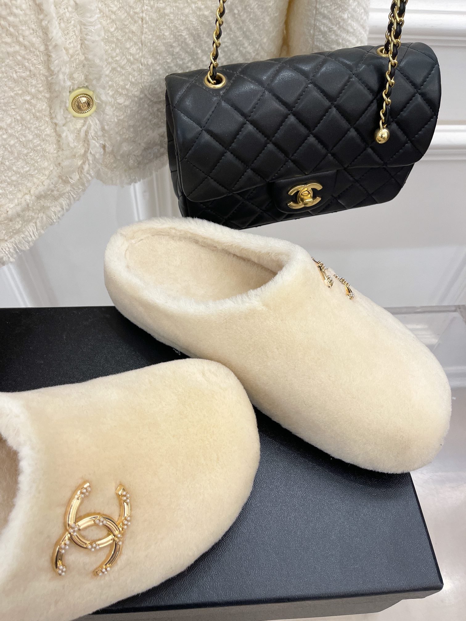 Chanel 2022 Ранняя весна - Тапочки Birkenstock - Белые