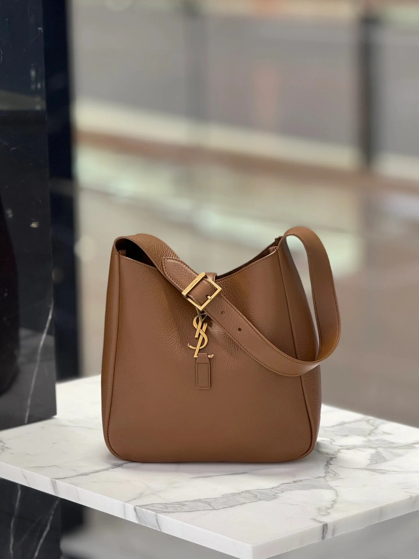 YSL-le-5a7-hobo-underarm bag-caramel brown