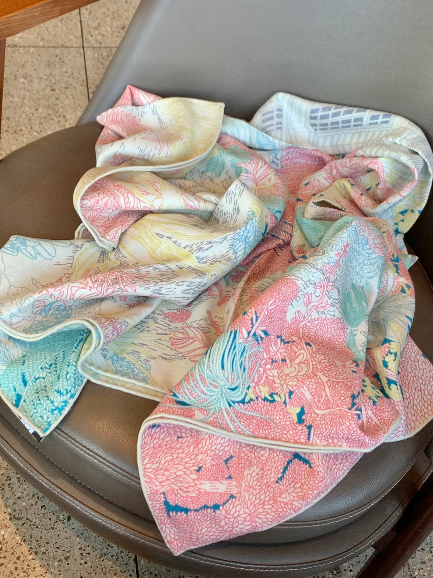 Hermes - Премиальный двусторонний квадратный шарф - 140 см - 70% кашемир - 30% шелк