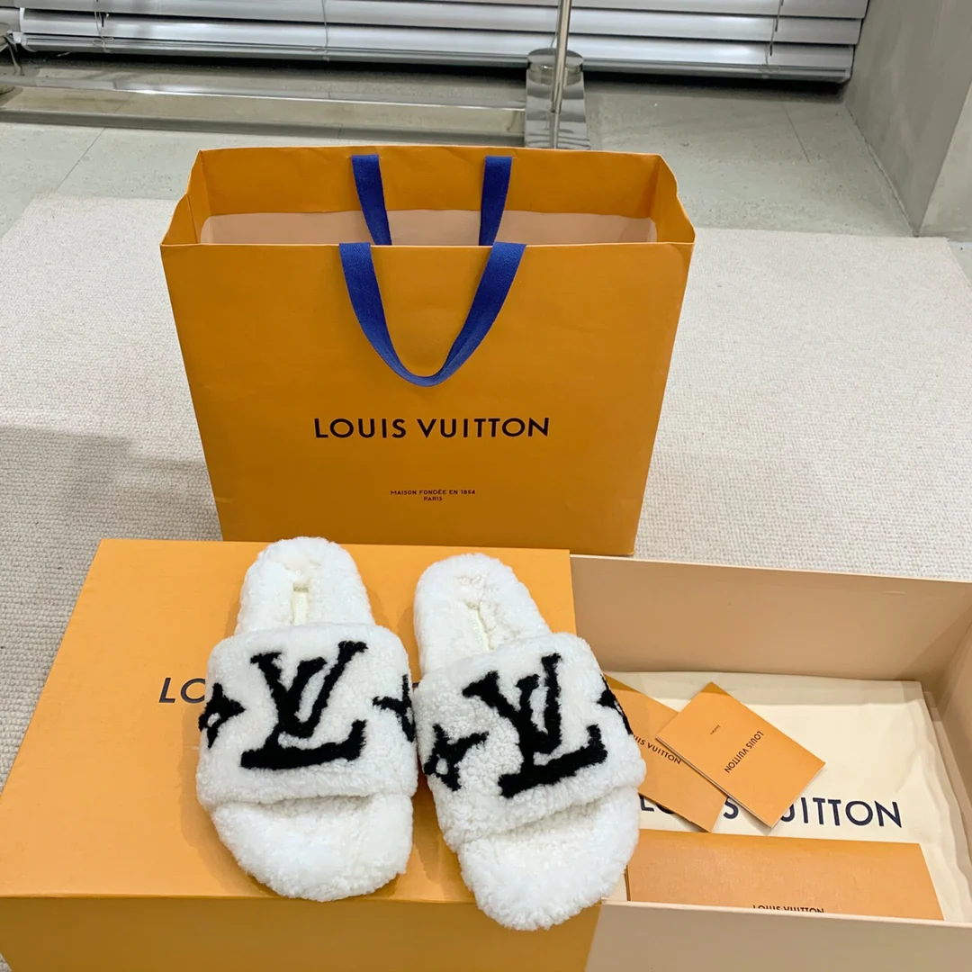 LV-paseo-comfort-series-Teddy Fur Slippers-White-1