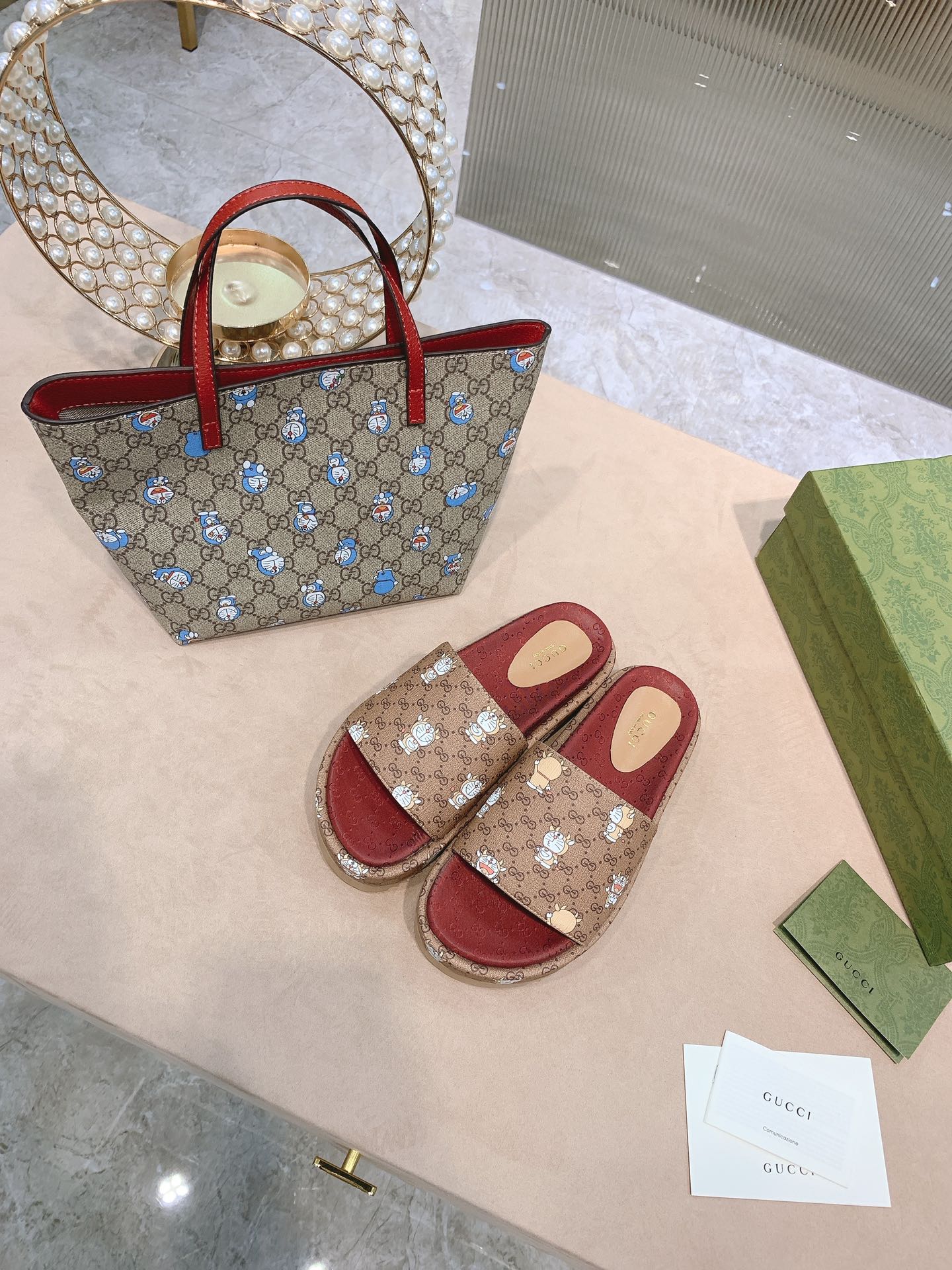 Сандалии на платформе Gucci