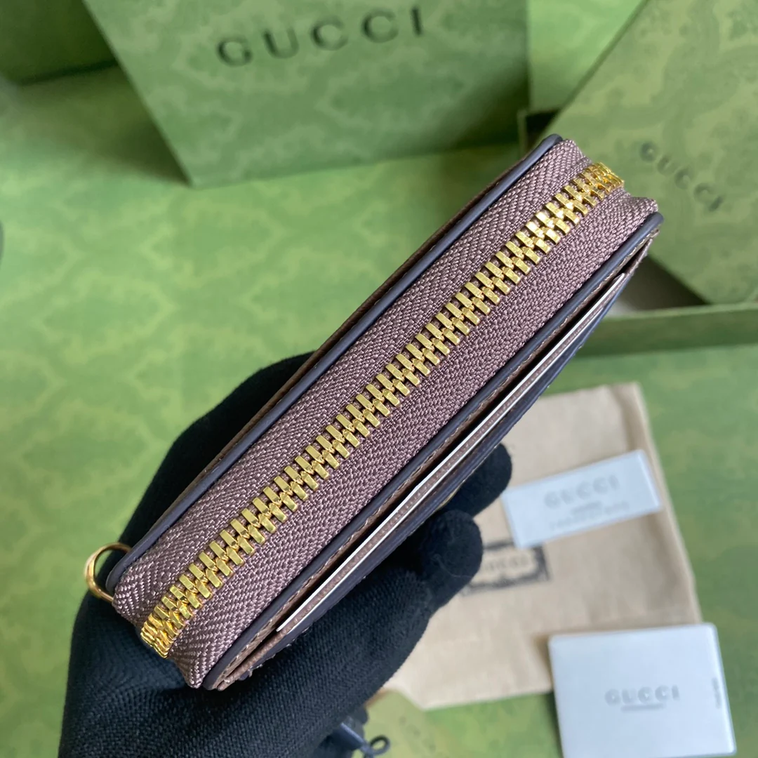 Gucci 新款拉链短夹