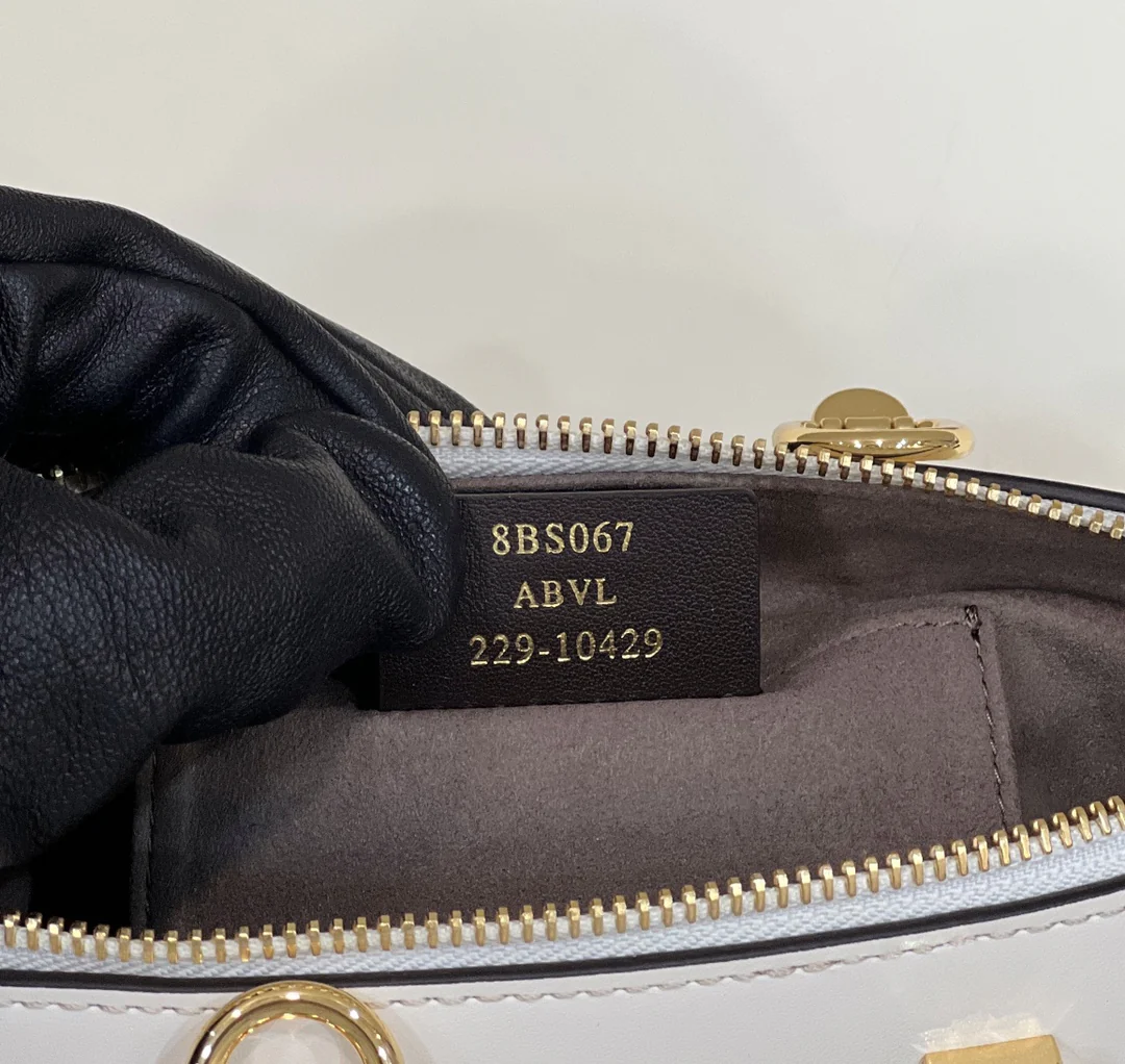 Сумка Fendi Bythe-way Boston - мини - белая - 2