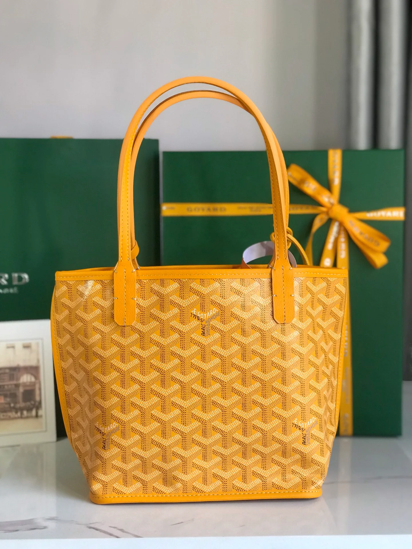 Двусторонняя сумка Goyard из телячьей кожи с узором - желтая