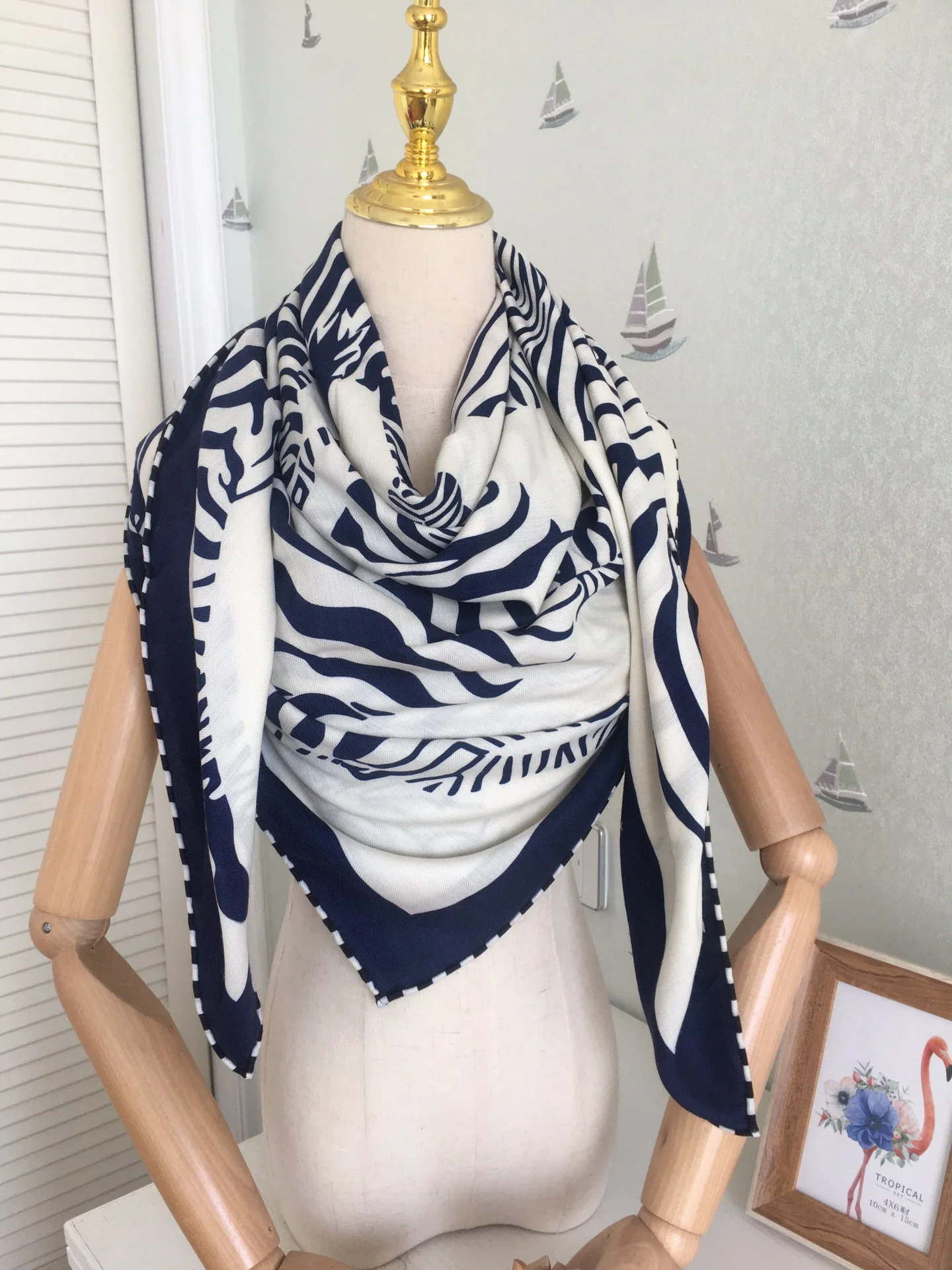 Большой двусторонний шарф Hermes - 136 см - 30 см - Шелк 70 г - Шерсть 10 г