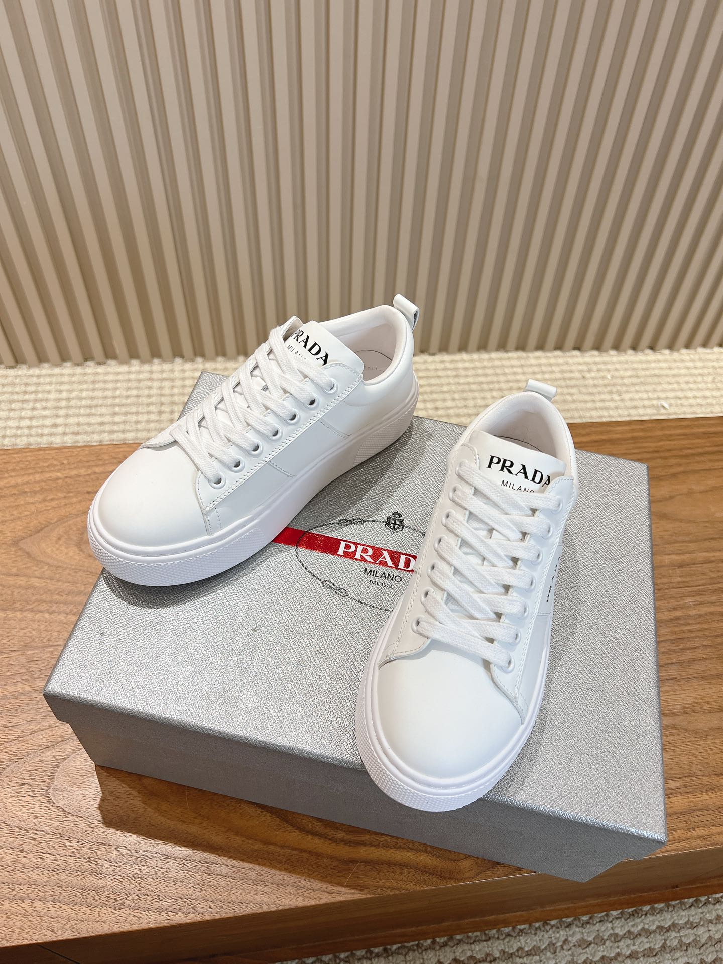 Кроссовки Prada 2024 - белые