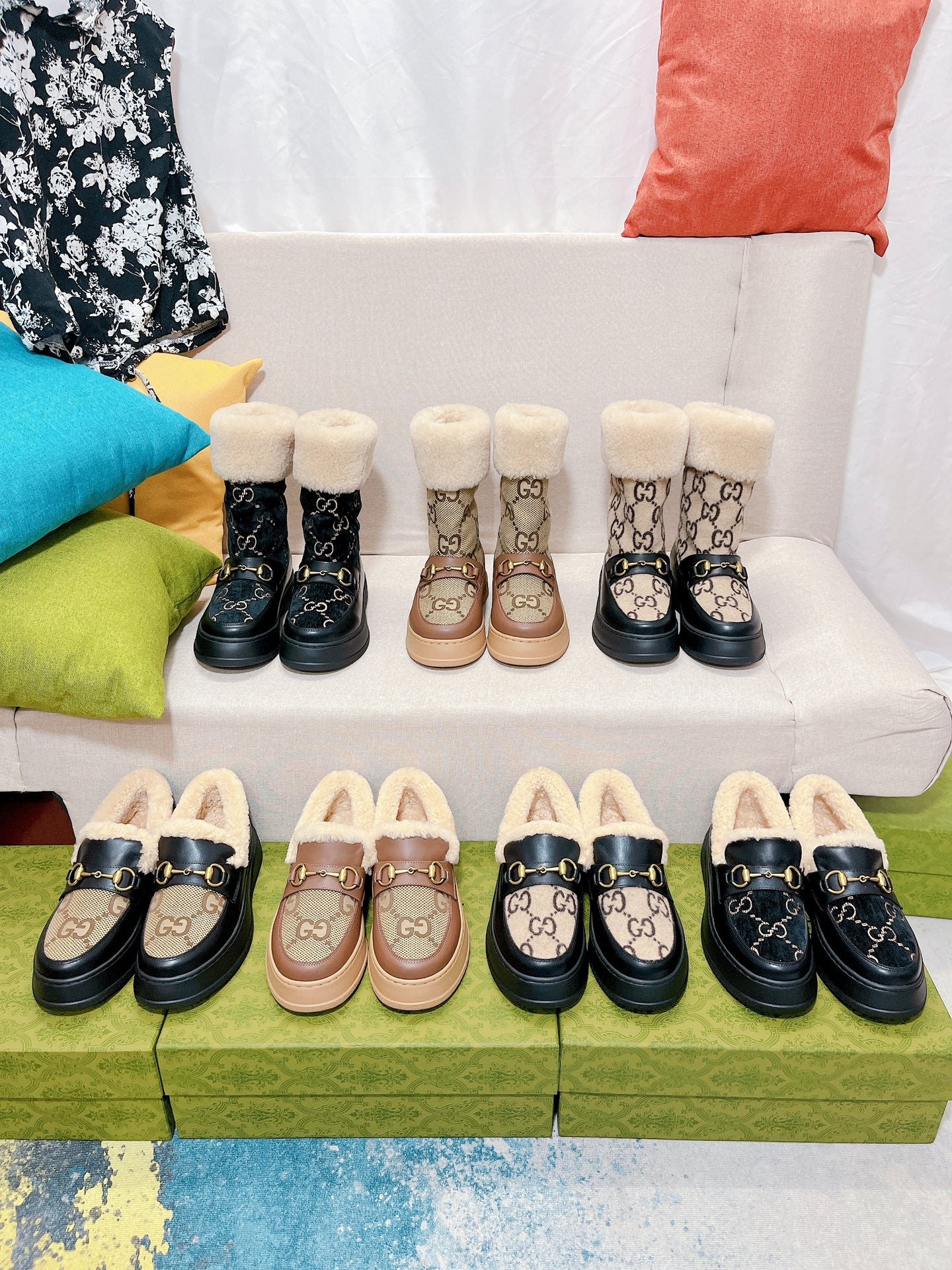 Классические ботинки Gucci с монограммой и пряжкой 