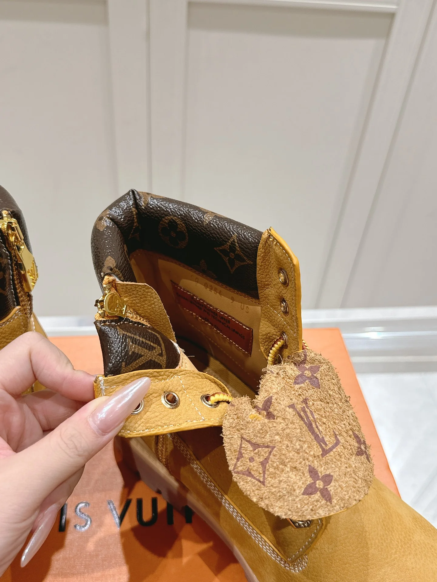 Ретро-ботинки Dr. Martens из коллекции LV-2024 - Кофейно-коричневый - 1