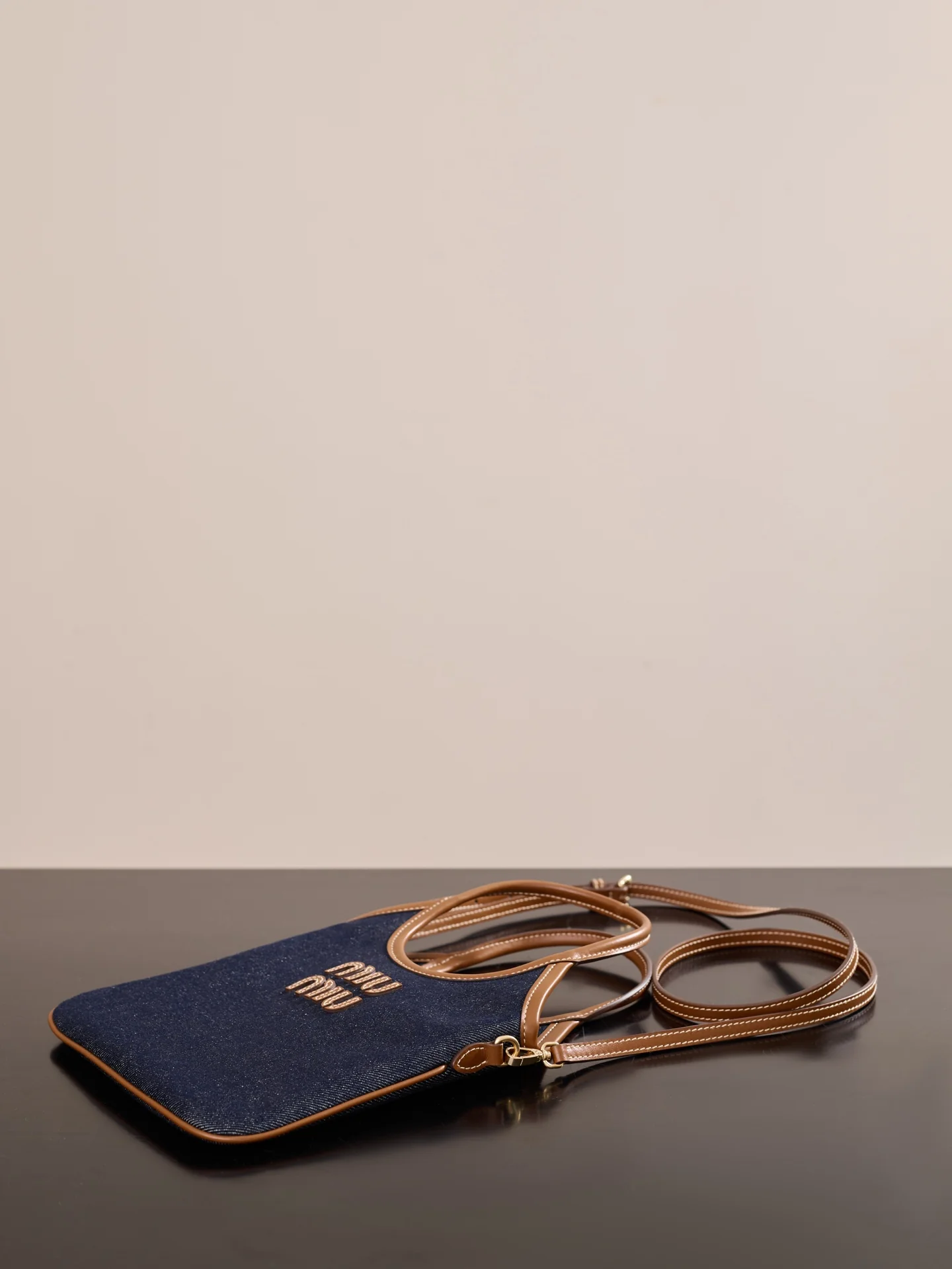 Сумка-тоут Miu Miu-5ba281m650-??? Маленькая, из джинсовой ткани