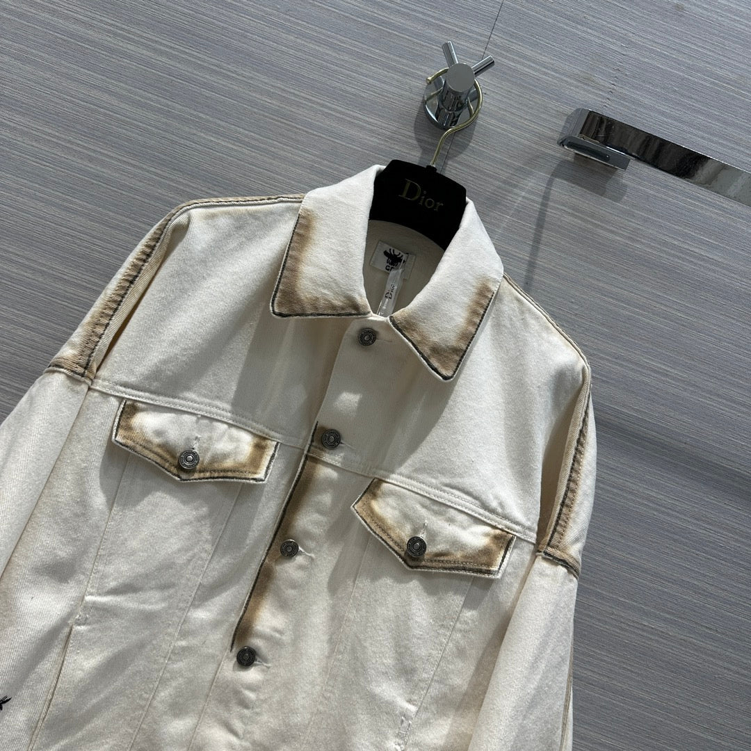 Новинка сезона весна/лето 2024 от Dior: джинсовая куртка с градиентным эффектом выгорания и эффектом ?горения?