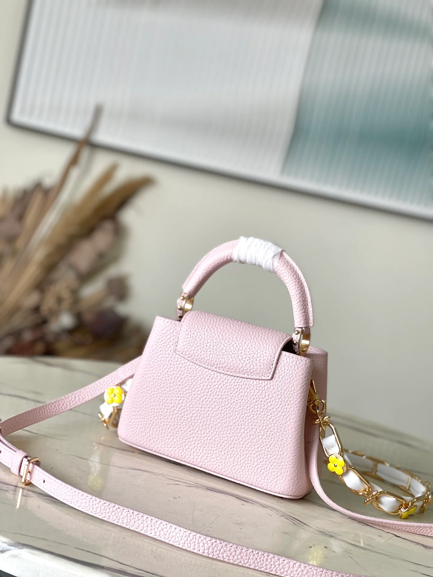 m23199-LV-capucines-mini-handbag/crossbody bag-pink