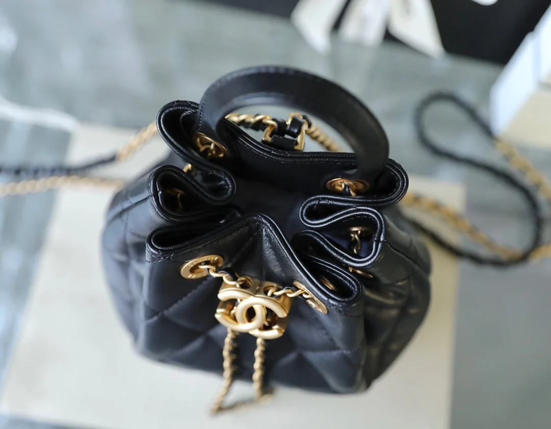 Рюкзак-ведро Chanel - 1