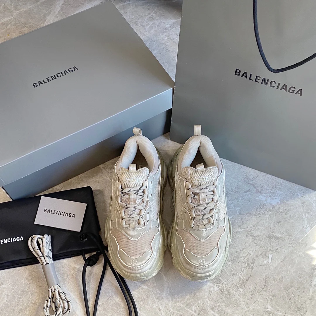 Balenciaga - Dad Shoes - 20