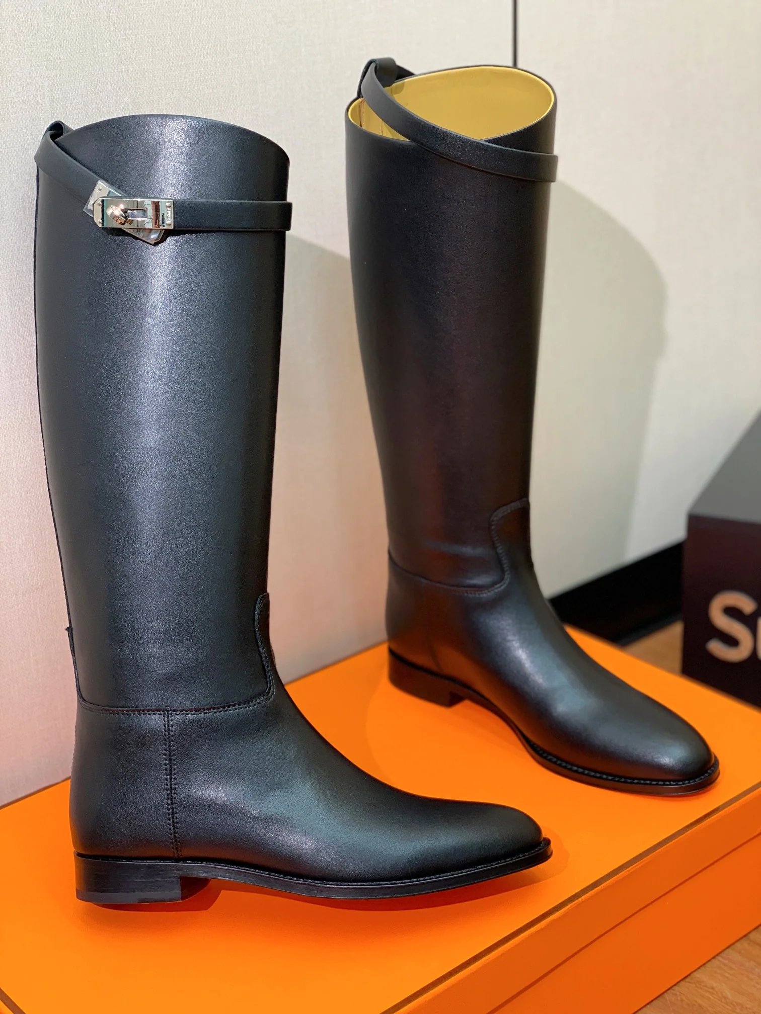 Сапоги для верховой езды Hermes Kelly с пряжкой - черные