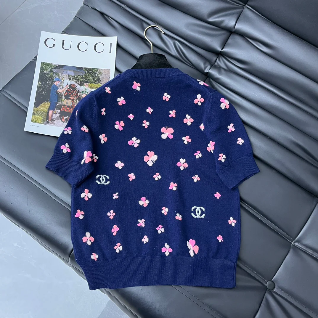 Топ Chanel 2403 из жаккардовой вязки с короткими рукавами - синий