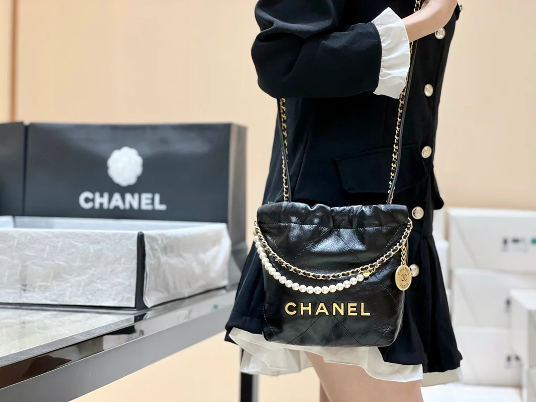Сумка Chanel No. 22 - черная - двойная цепочка - жемчужная цепочка