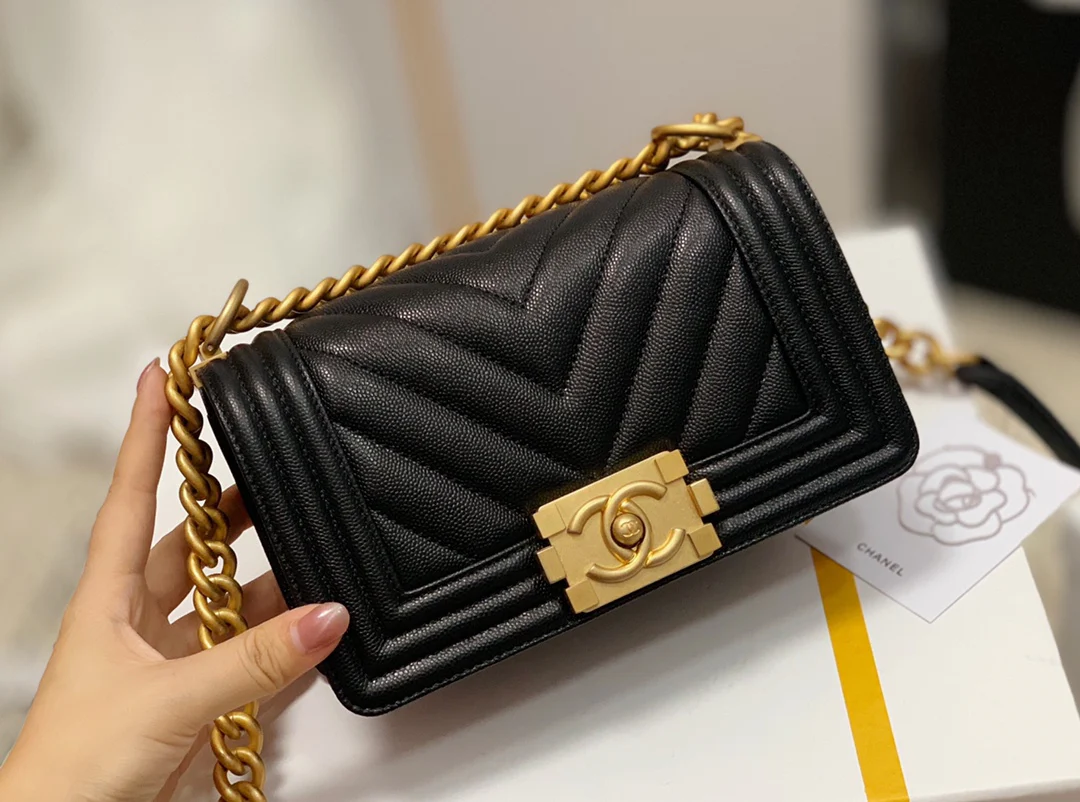 Chanel-boy-20cm-15
