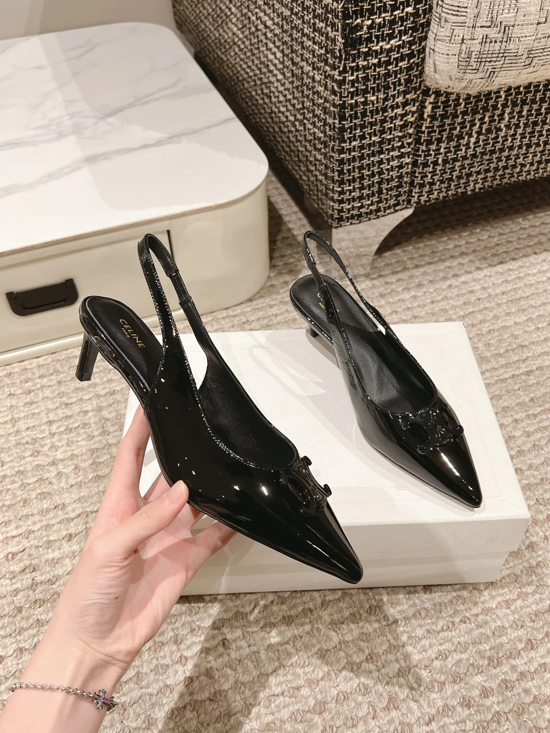 Сандалии на высоком каблуке Celine 2024 - черные