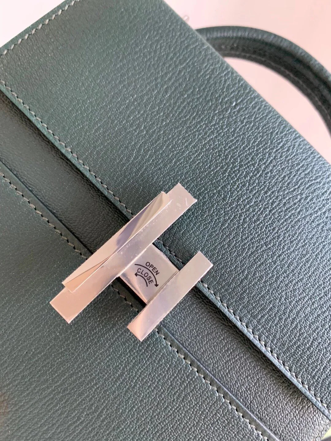 Hermes Cinhetic 24 Chevre Pine Green Silver Buckle