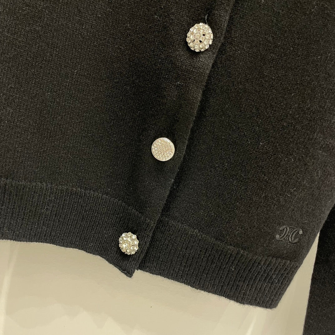 Celine 2403 - Прочный вязаный свитер с круглым вырезом, украшенный стразами - Черный