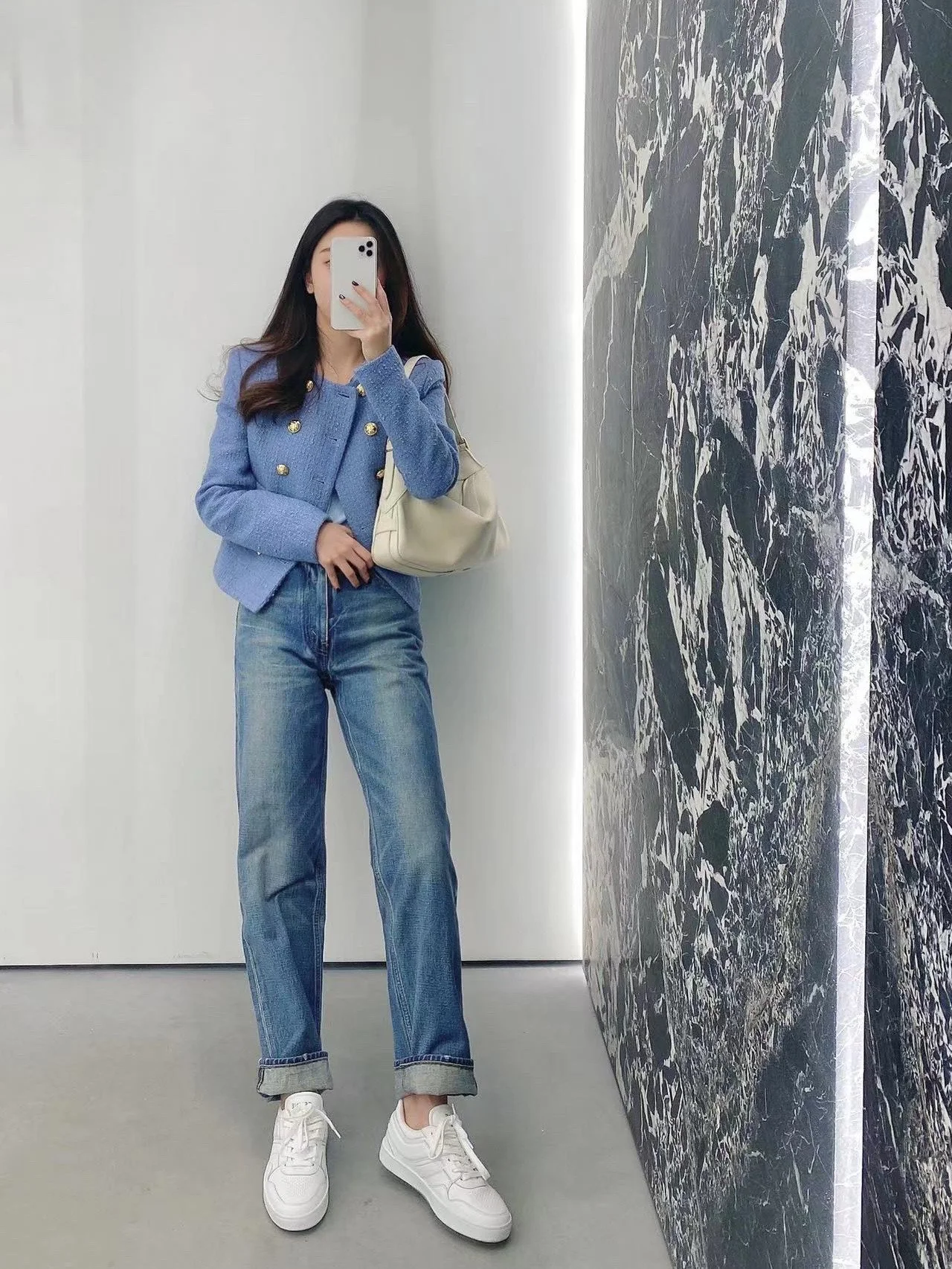 Новинка 2022 года от Celine - Белые кроссовки/Повседневная обувь - Унисекс - Фотографии в обуви.