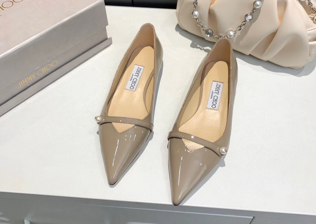 Балетки с острым носком и пряжкой от Jimmy Pearl