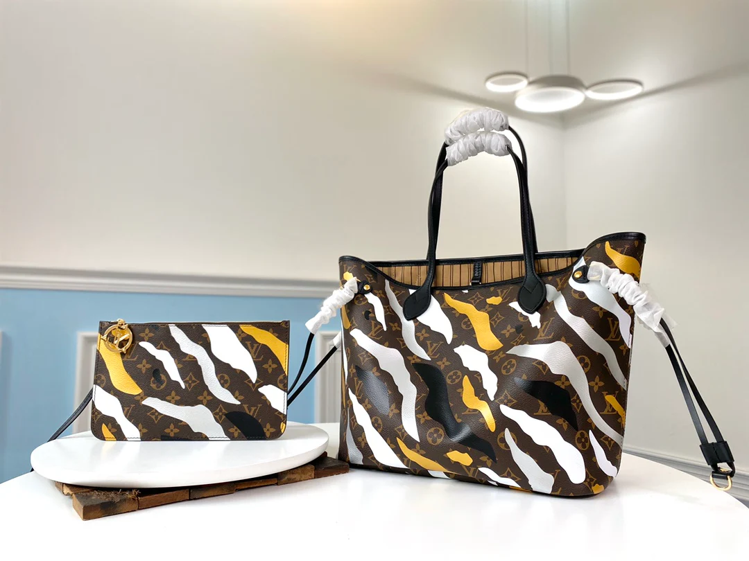 m45201-LV-League of Legends Capsule Collection-Neverfull-Handbag-Yellow