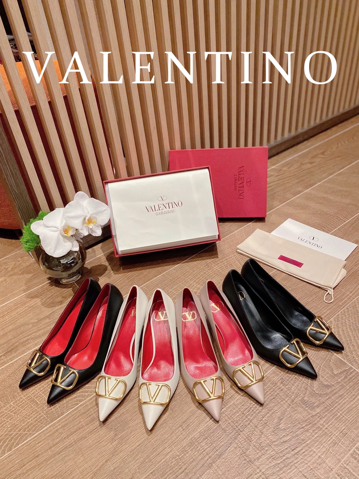 Коллекция туфель на высоком каблуке с острым носком от Valentino