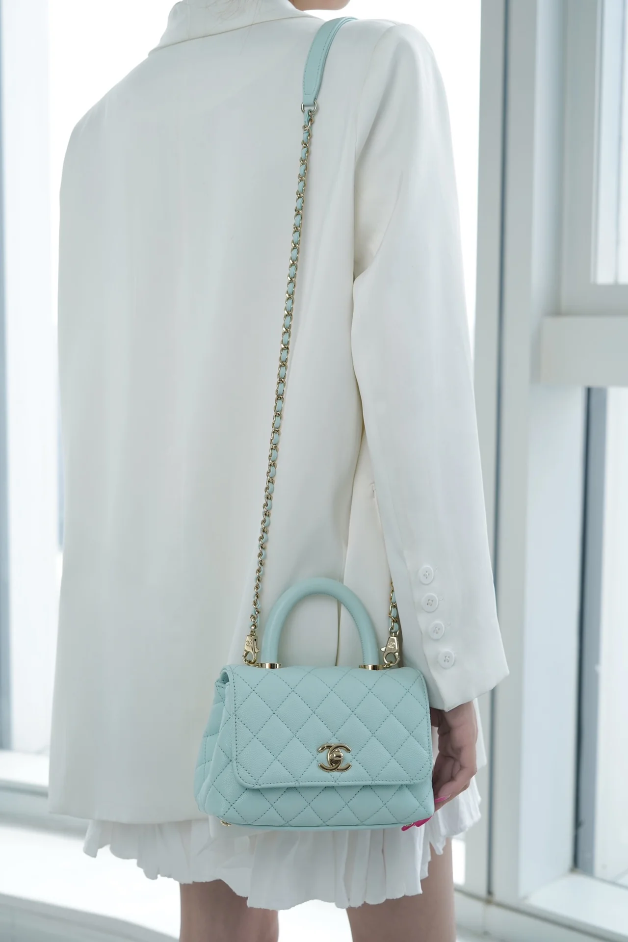 Мини-кружка Chanel Coco Handle, нежно-голубая