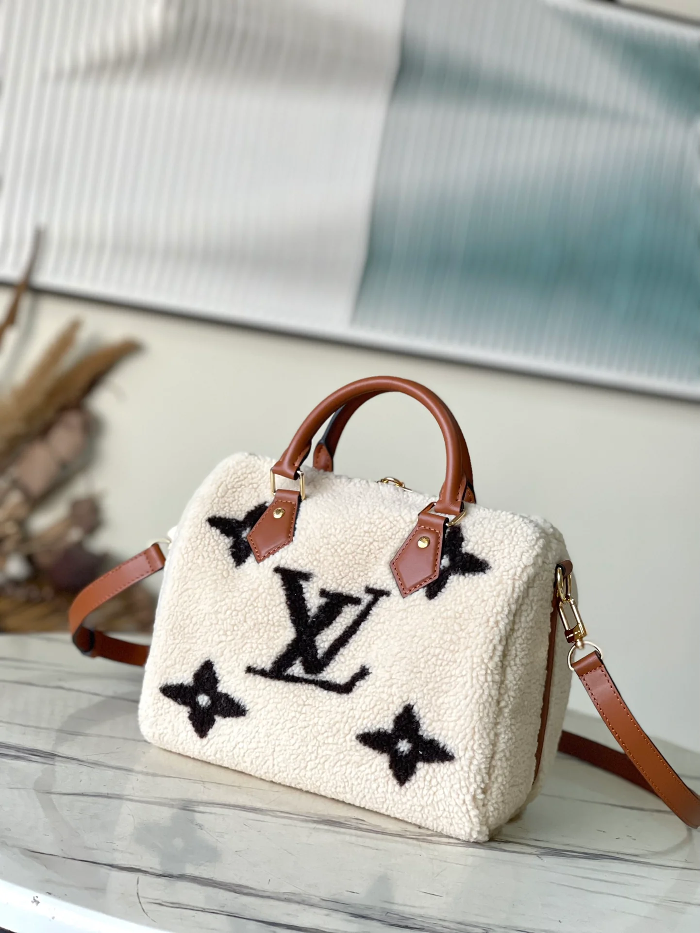 m23468-LV-Сумка через плечо из овечьей шерсти, белая