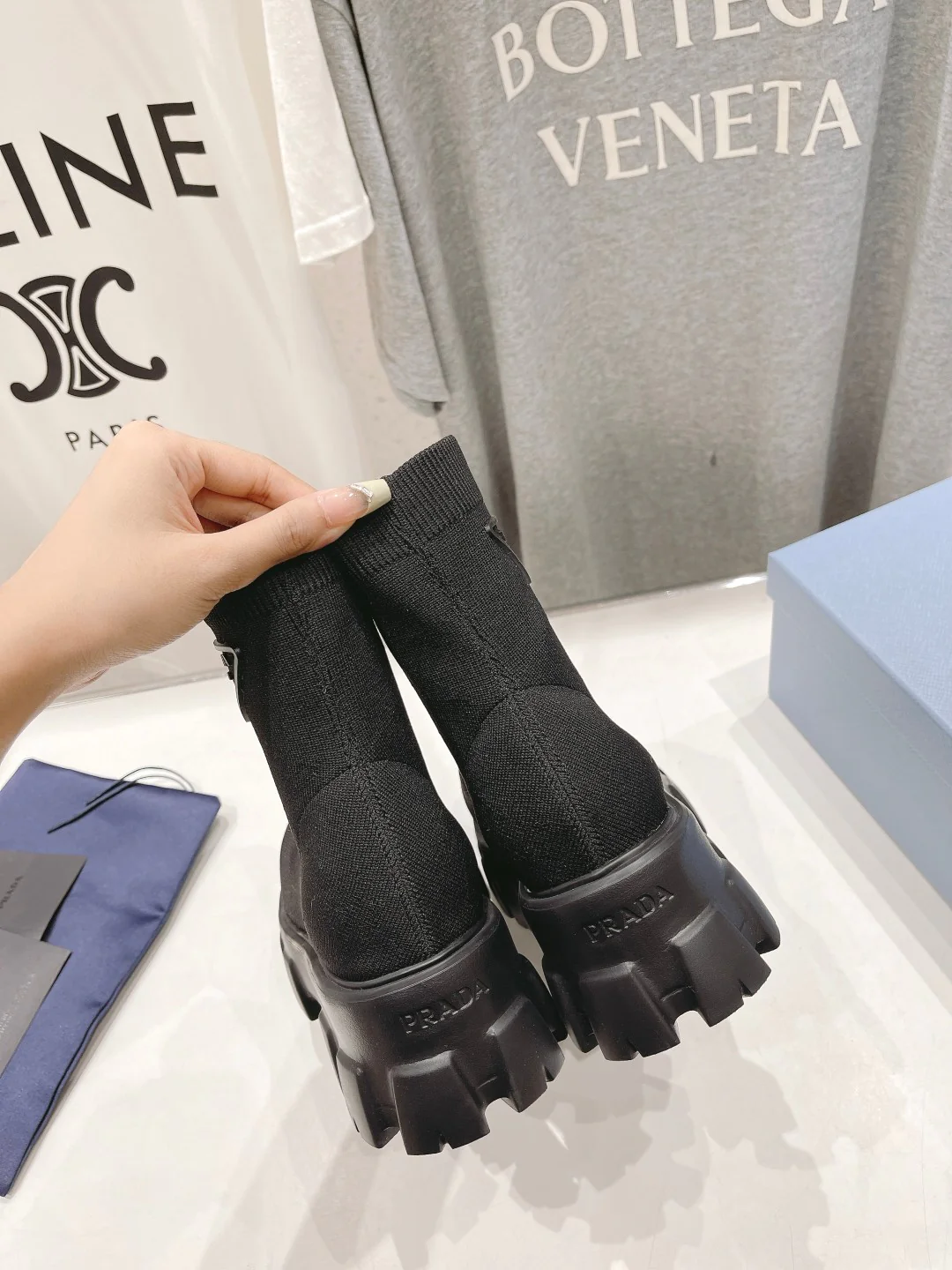 Ботильоны на платформе Prada 2024 — черные