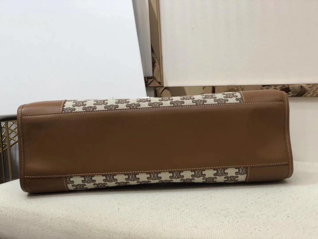 Сумка-тоут Celine e-cabas-triomphe, коричневая.