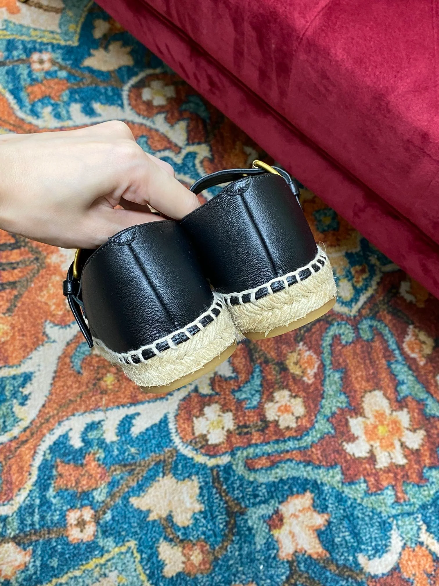 Весенняя коллекция Gucci 2022 — Рыбацкие туфли ?Радуга?