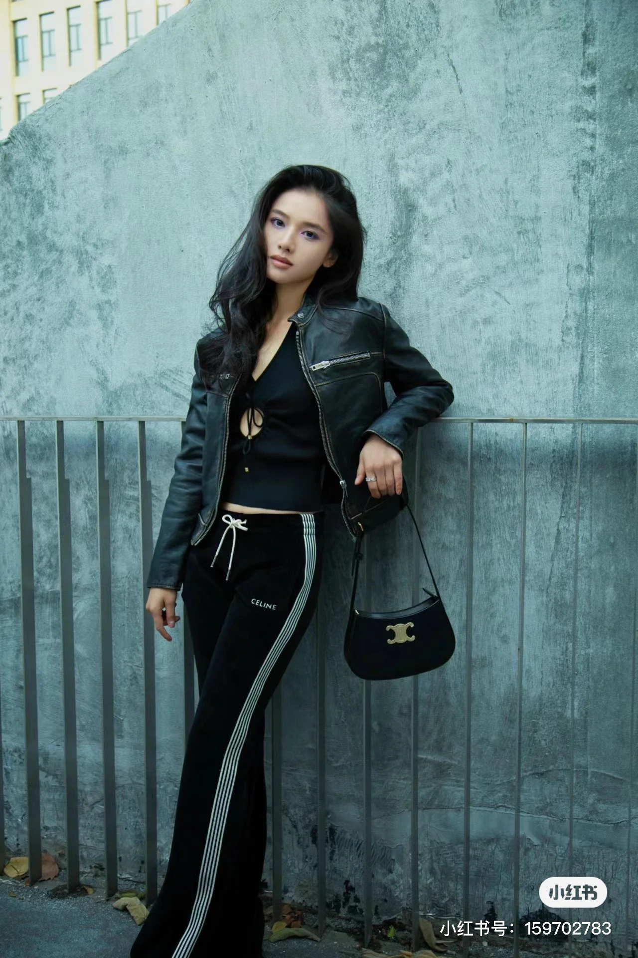 Сумка Celine Tillt - черная (подмышечная сумка)