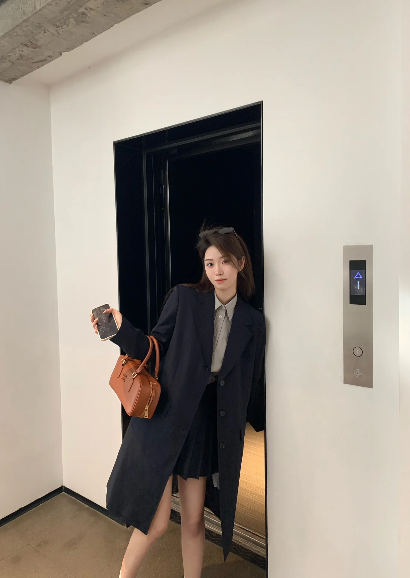 Miu Miu-2404-24ss-Весна/Лето Miu Темно-синее повседневное длинное пальто для костюма