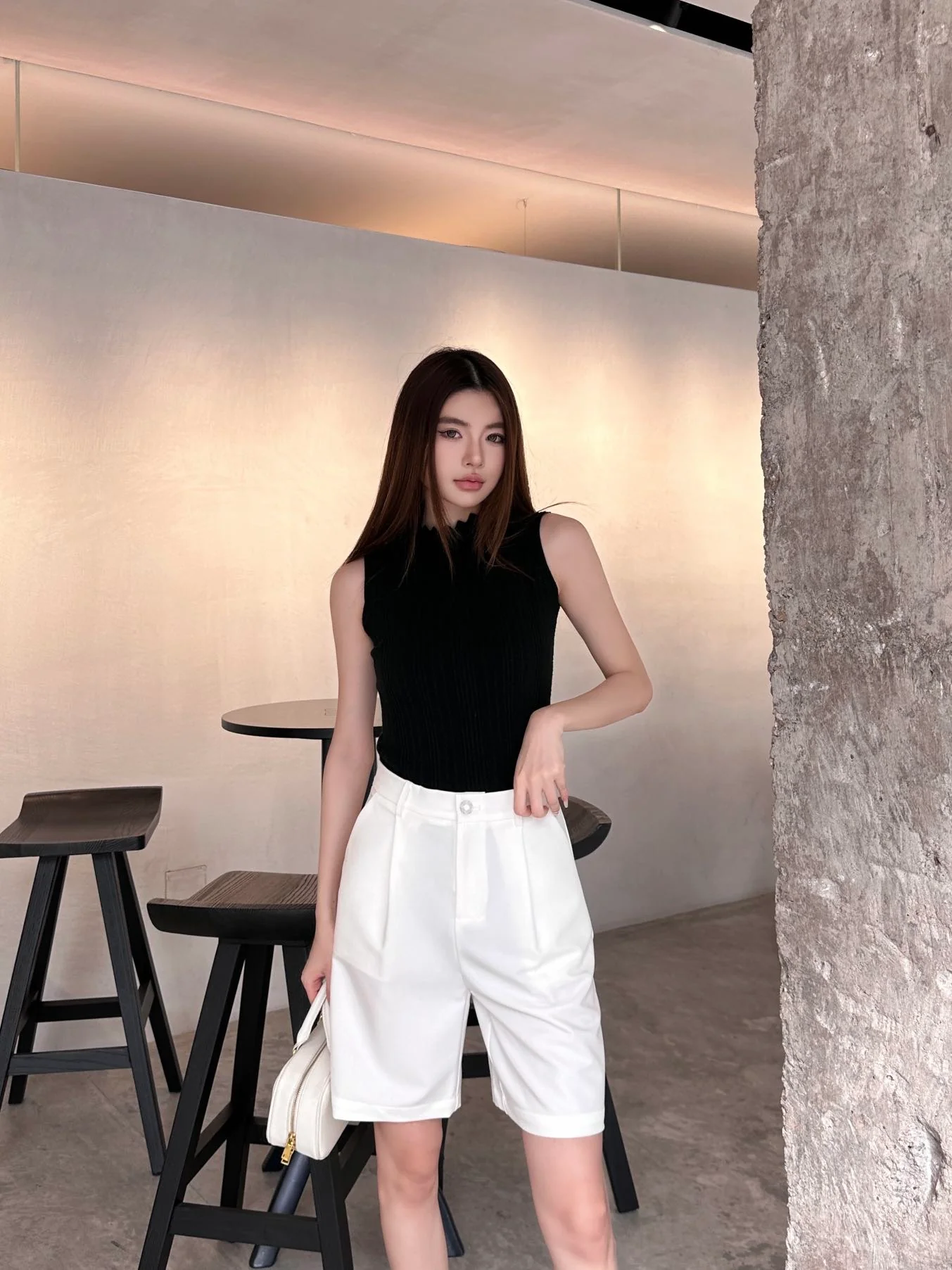 Miu Miu - 2404 - 24ss Весна/Лето Новые шорты с надписью и металлической пряжкой - Белые