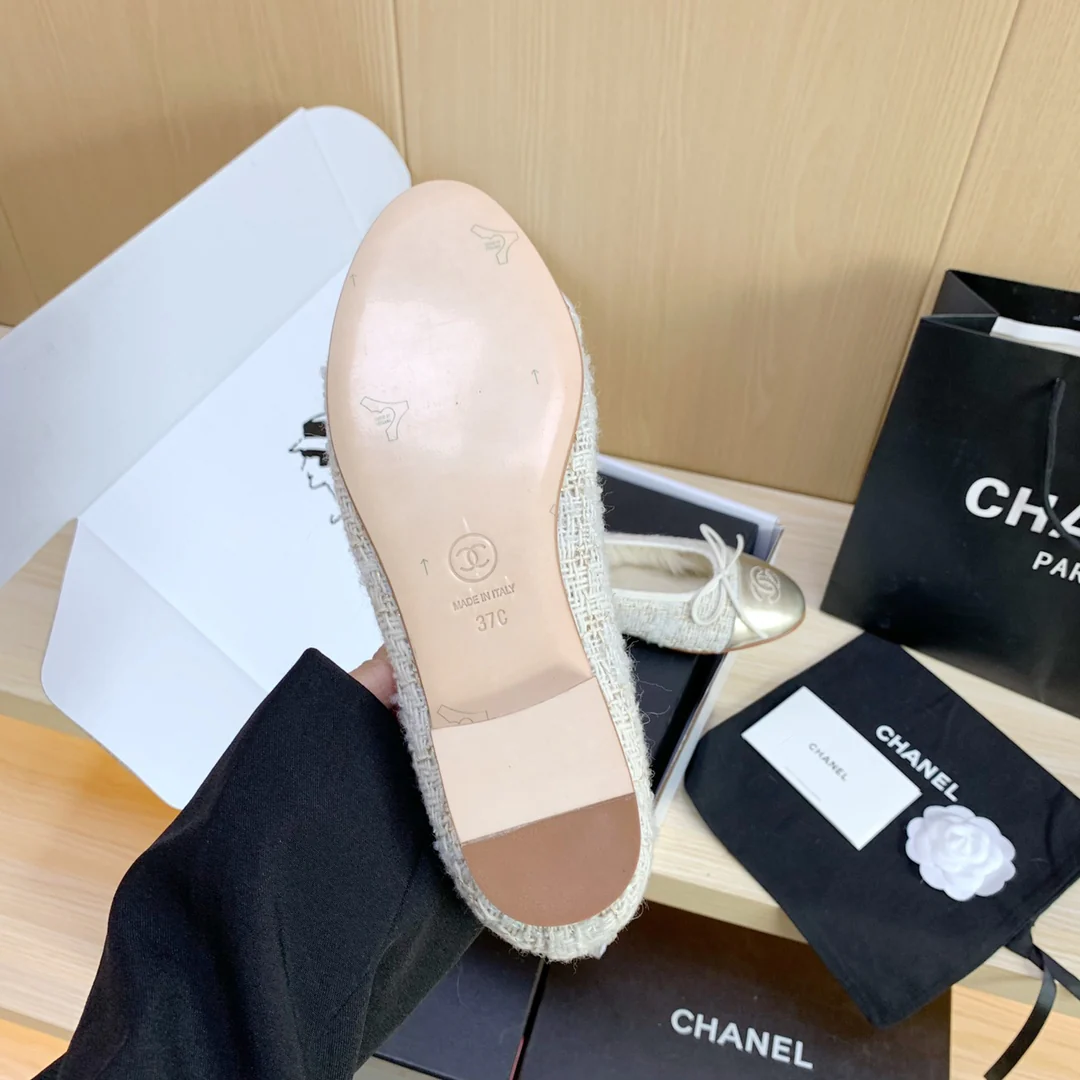 Chanel - Классические балетки - Вариант с кроличьим мехом - Золотой круглый носок