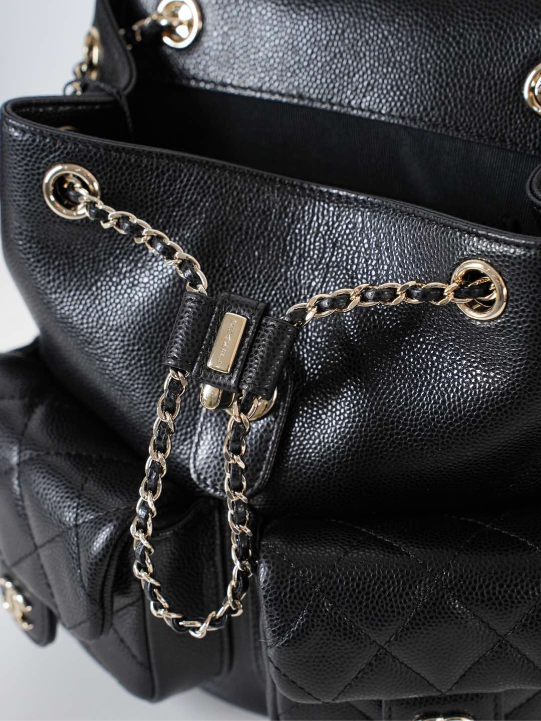 Кожаный рюкзак Chanel Duma - черный