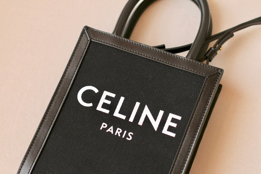 Celine Mini Cabas из черной коровьей кожи