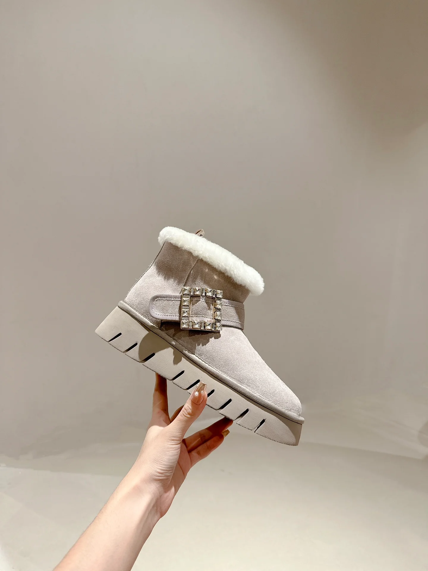 Туфли с квадратным носком и пряжкой - 2024 год - Кожаные ботильоны - Цвет 