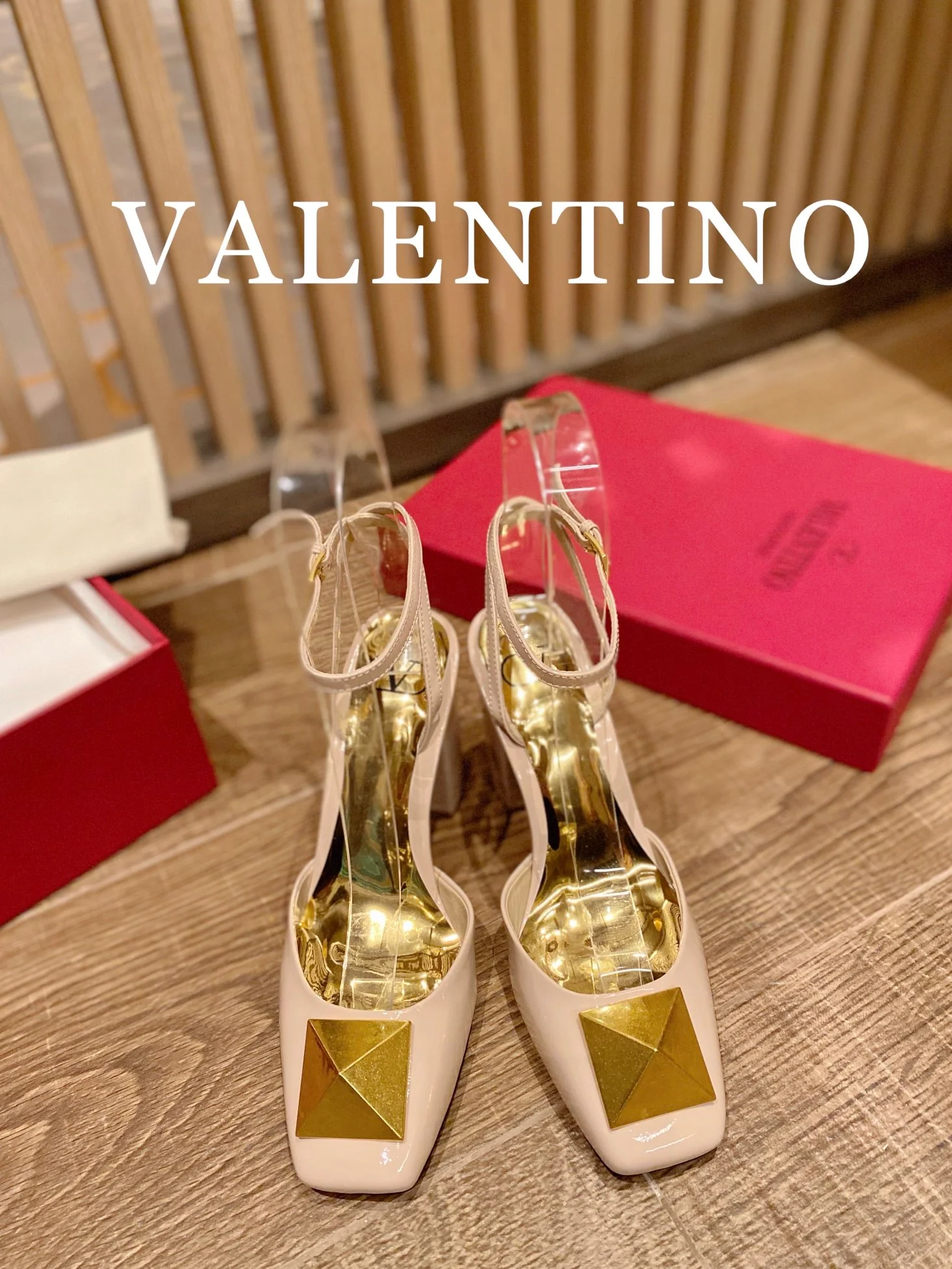 Valentino - Абрикосовые туфли на массивном каблуке с квадратным носком