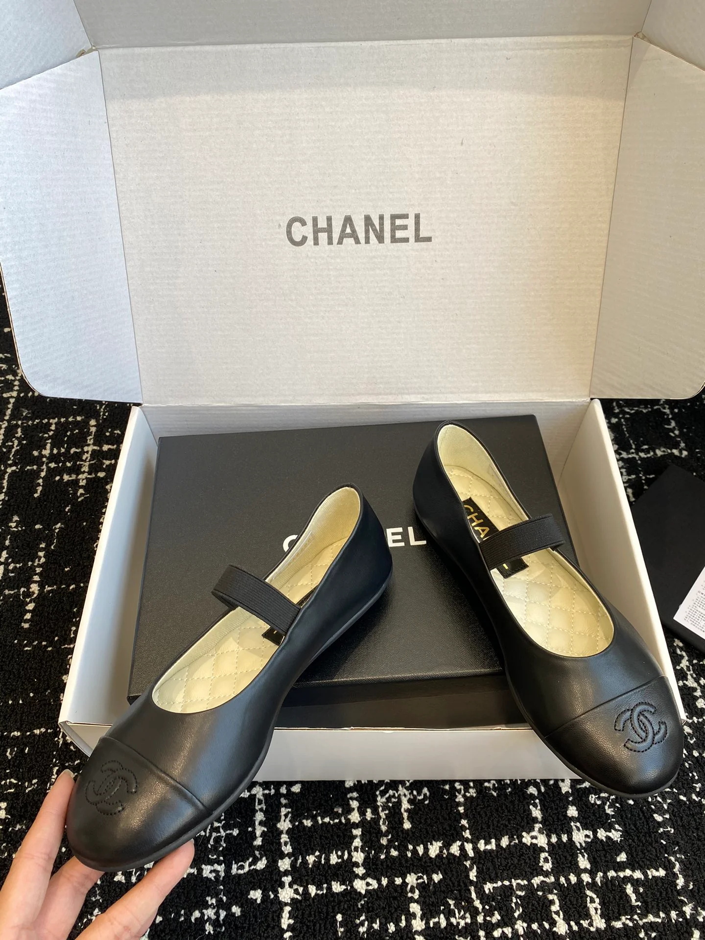 Балетки Chanel 2024 - черные