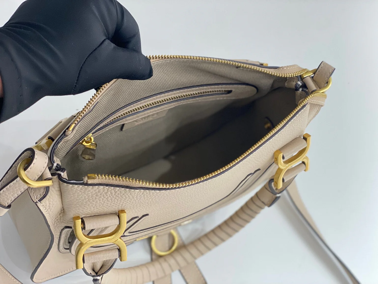 Chloe-marcie-off-white-medium