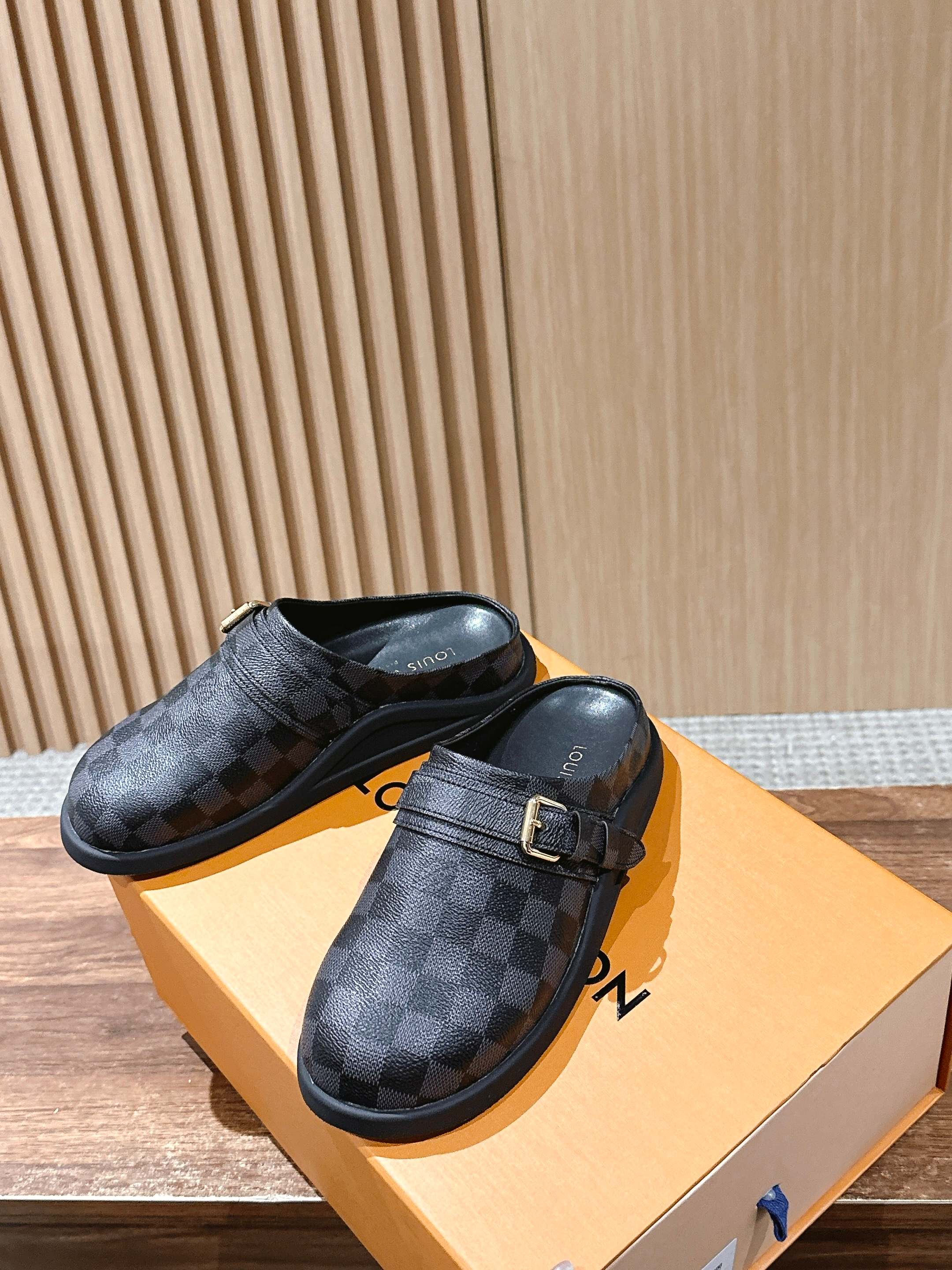 Новинка LV 2025 - Биркенштоки - Клетчатый узор - Черные