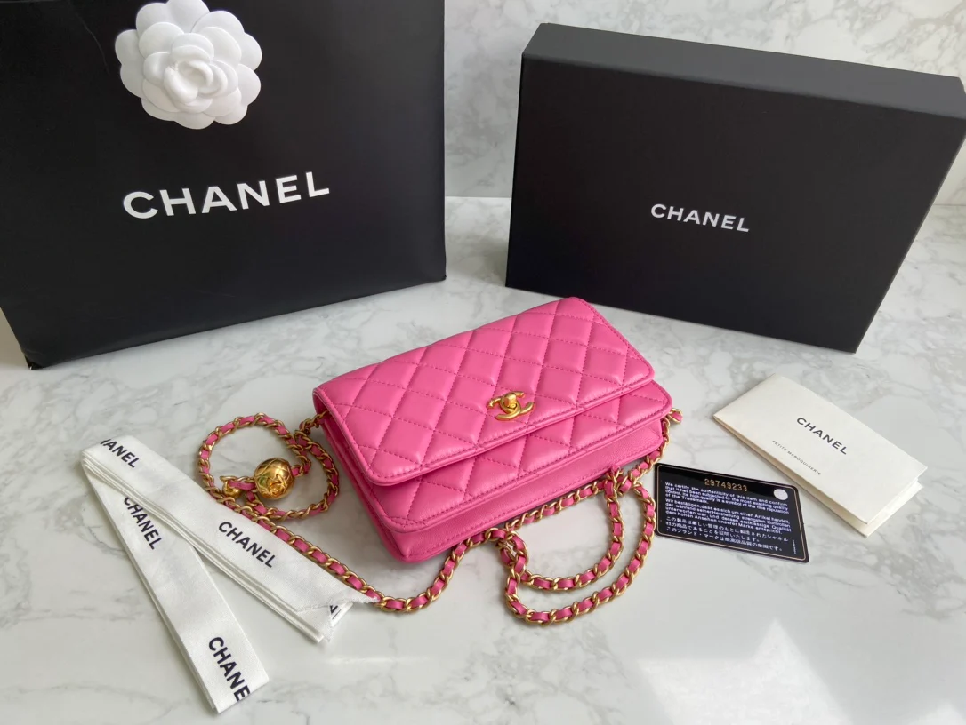 Chanel - Golden Ball WOC - Овечья кожа - 4