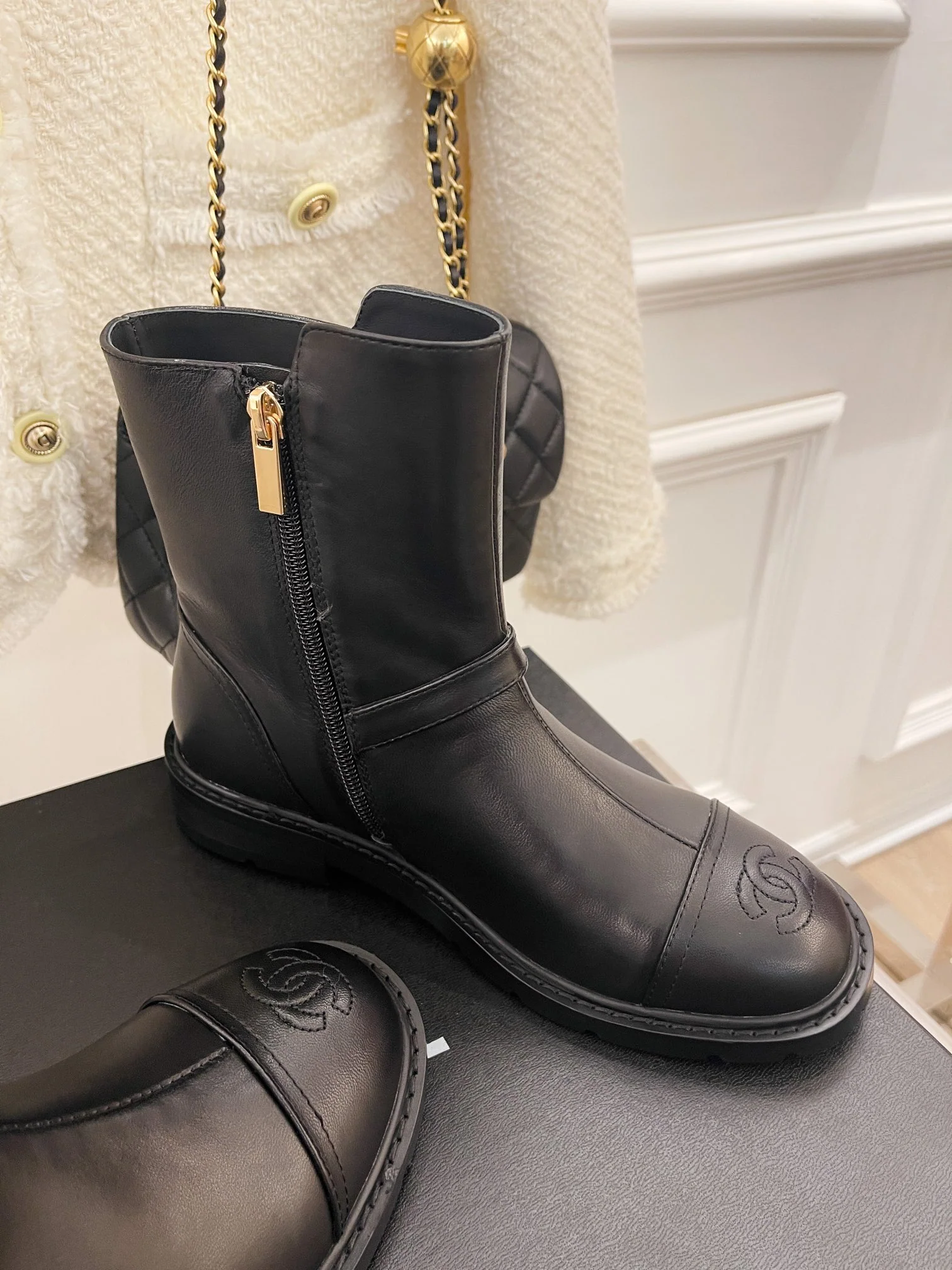 Новинка сезона осень/зима 2022 от Chanel - ботильоны