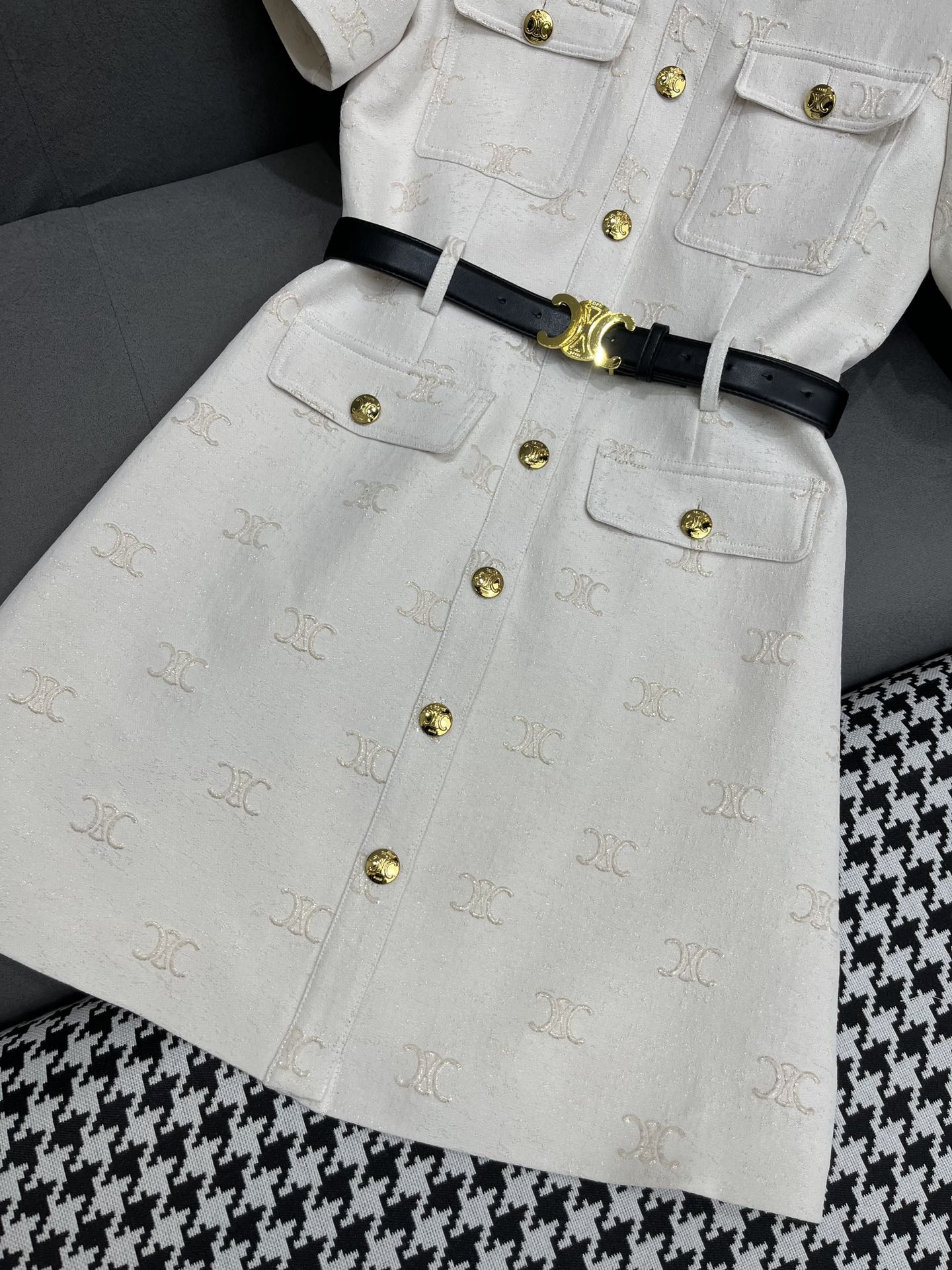 Платье Celine 2403-24ss весна/лето, новое, с отложным воротником, белое.